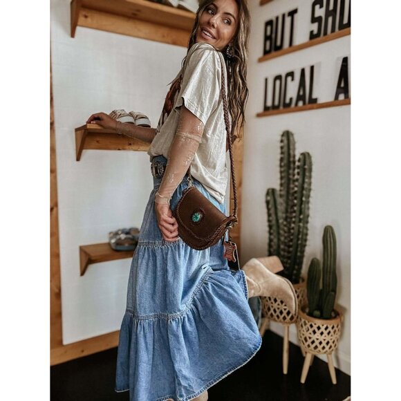 Elegant Tiered Ruffle A-Line Denim Skirt with Button Fly - Women's Size L - Picture 5 of 6